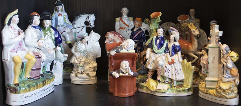 Antique pottery figurs